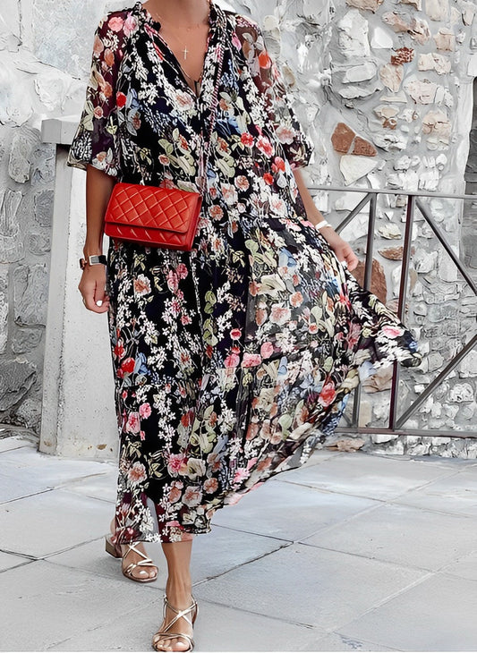 Lydia - Ibiza Fashion kvinders kjole med V-hals V-hals med blomsterprint