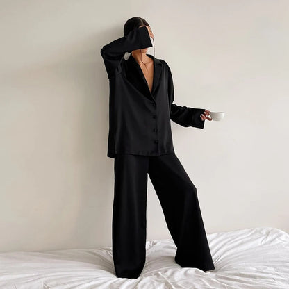 Ivette | Silky Elegance Pyjamas-sæt i overstørrelse