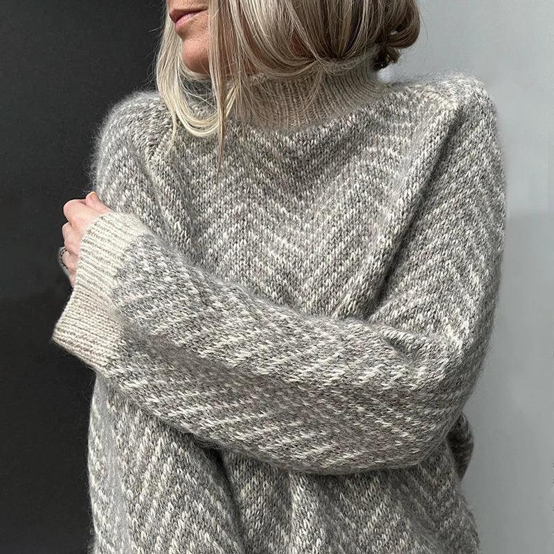 Gråstribet langærmet sweater